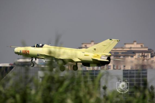 ��ý��ͼ��F-7BGIս��