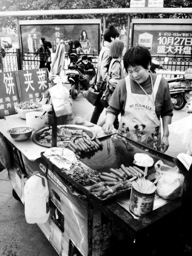 孟玉华的煎饼摊,就在市动物园门口 孟玉华的煎饼摊,就在市动物园门口