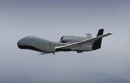 资料图:“全球鹰”无人机 资料图:“全球鹰”无人机