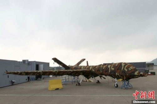 航展上亮相的翼龙无人机。 航展上亮相的翼龙无人机。