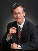 嘉宾简介:张千帆,北京大学法学院教授,中国宪法学会副会长,近两年曾三次向国务院、教育部递交“异地高考”建议书。 嘉宾简介:张千帆,北京大学法学院教授,中国宪法学会副会长,近两年曾三次向国务院、教育部递交“异地高考”建议书。