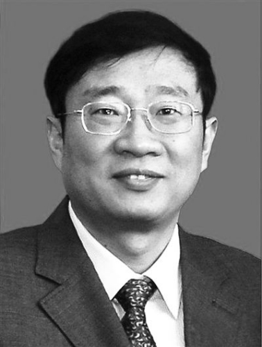 歼-15飞机研制现场总指挥罗阳,因突发急性心梗殉职,享年51岁 歼-15飞机研制现场总指挥罗阳,因突发急性心梗殉职,享年51岁