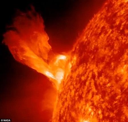 研究人员称太阳正处于其活动11年周期的高峰期 研究人员称太阳正处于其活动11年周期的高峰期