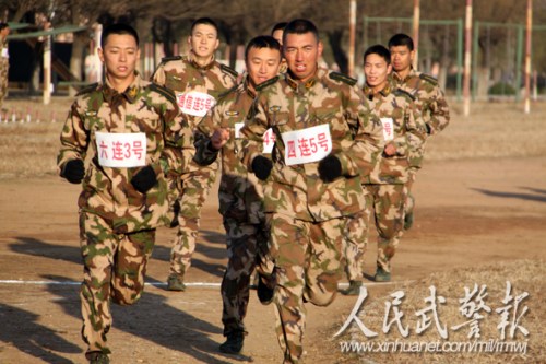 考核竞赛。图片来源:人民武警报 考核竞赛。图片来源:人民武警报