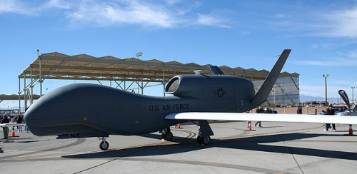 美军RQ-4全球鹰无人侦察机 美军RQ-4全球鹰无人侦察机
