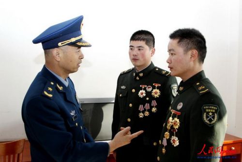 �վ����β�����ƽ�����κͺð೤���н�̸