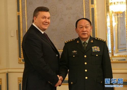 1��15�գ��ڿ�����ͳ��Ŭ��ά�����й�����ίԱ����������������Ͻ�