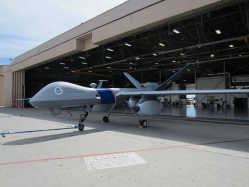 挂载相关吊舱的MQ-9无人机 挂载相关吊舱的MQ-9无人机