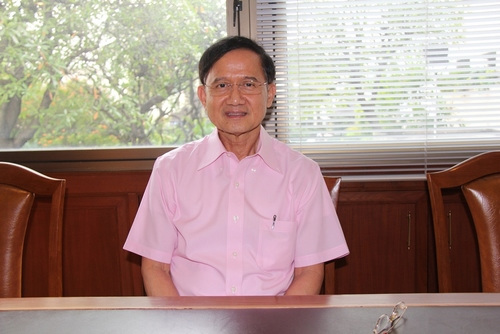 孙广勇摄原题:对中国新一代领导集体以及中国发展前景充满信心泰国前