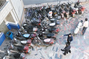 警方在现场查获的被盗电动车 警方在现场查获的被盗电动车