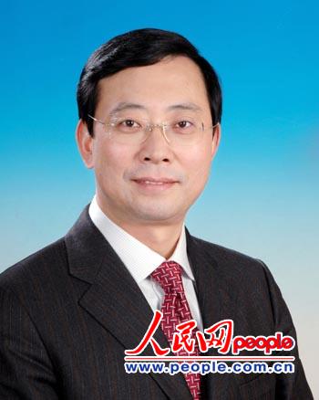 全国人大代表、中航工业通飞董事长、分党组书记孟祥凯 全国人大代表、中航工业通飞董事长、分党组书记孟祥凯
