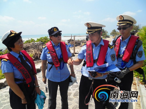 中国海监执法人员在赵述岛准备开始行政执法(南海网特派记者高鹏摄) 中国海监执法人员在赵述岛准备开始行政执法(南海网特派记者高鹏摄)