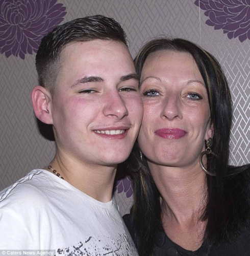 ���Ⱥ��Լ�ĸ�׵ĺ�Ӱ