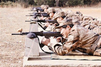 严格训练 宋剑锋摄 严格训练 宋剑锋摄