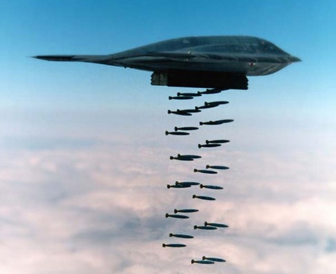 ����ͼ������B-2���κ�ը��Ͷ��˲��
