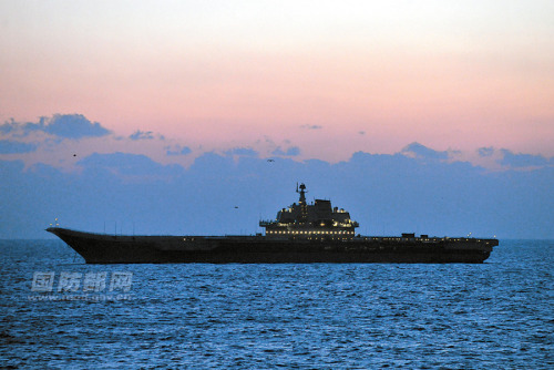 辽宁舰海上试航 辽宁舰海上试航
