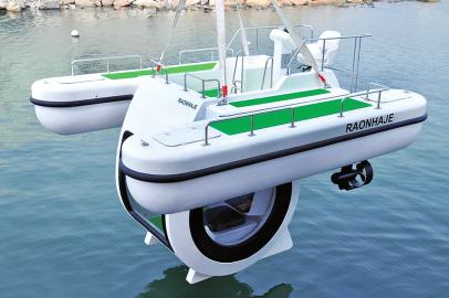 韩国设计新型企鹅半潜式休闲潜艇图