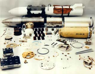 ����B83��ը��