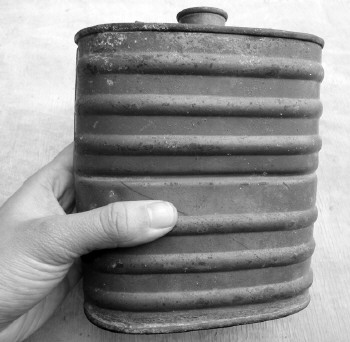 临清发现的侵华日军遗留的铜壶 临清发现的侵华日军遗留的铜壶