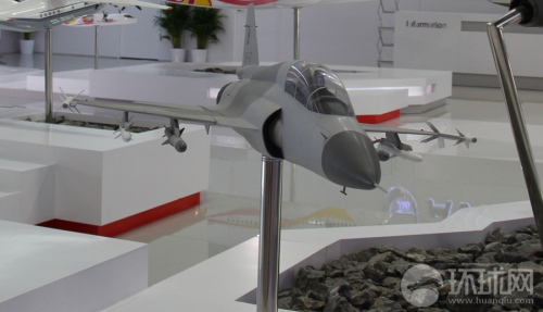 ˫������ս��ģ��