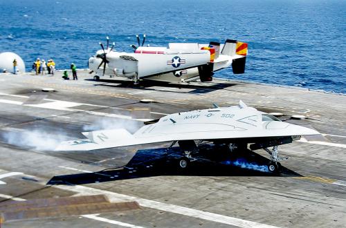 ��X-47B�ں�ĸ�װ��������Ž�