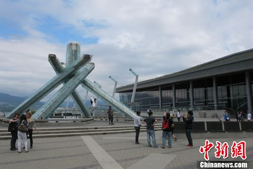 图为2010年温哥华冬奥会主会场 韩胜宝摄 图为2010年温哥华冬奥会主会场 韩胜宝摄