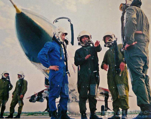 �ɱ�ս���������Է�Ա�Ʊ���