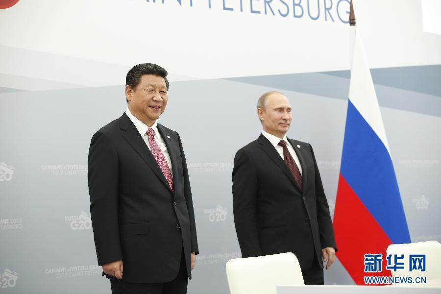 习近平与普京共同出席中俄签字仪式