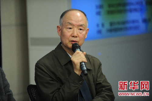 国防大学战略研究所原所长、海军少将杨毅12月18日在新华网第四届“纵论天下”国际问题研讨会上发言 国防大学战略研究所原所长、海军少将杨毅12月18日在新华网第四届“纵论天下”国际问题研讨会上发言