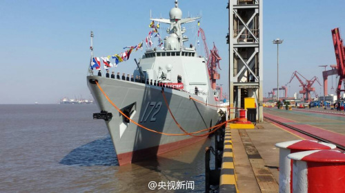 中国新一代导弹驱逐舰昆明舰服役 中国新一代导弹驱逐舰昆明舰服役