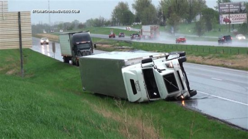 һ��ǿ�ҷ籩�������ϲ���������ɨ��ȥ��