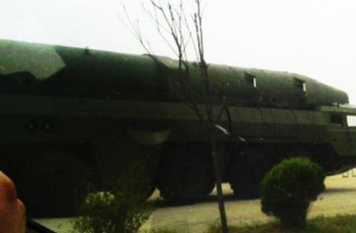 外媒渲染中国新型弹道导弹可携带高超音速武器,用于反卫星(组图) 外媒渲染中国新型弹道导弹可携带高超音速武器,用于反卫星(组图)