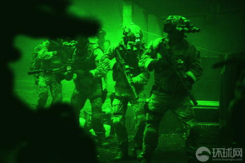 美国海豹特种兵夜间战斗场景 美国海豹特种兵夜间战斗场景