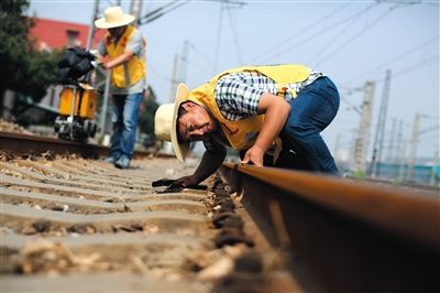 ���գ���̨����·����Σ����˴��Ų�ñ�ڸ����¼�������Ƿ��ͱ��Ρ�