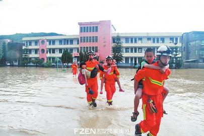 ������Ա�Ӵ�ϪСѧת��ѧ���� 