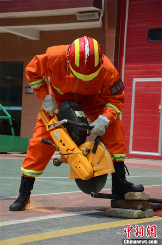 ����Ա���޳ݾ��иֹ� ��ܽ����