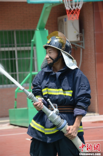 �����½������ѵ�� ��ܽ�� ��