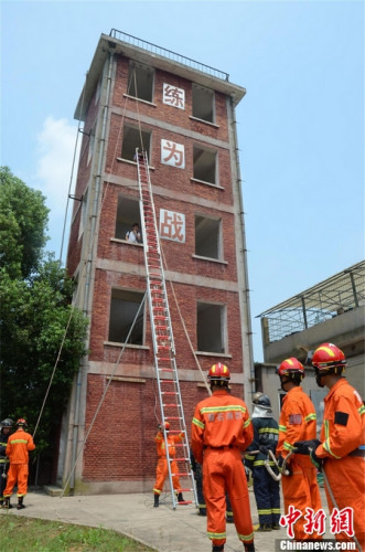 ������ȫ����װ����15�׽������� ��ܽ�� ��