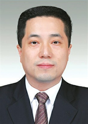 ��Ϊ���У�1971��12�³��������壬�����Ϻ���ȫ���ƴ�ѧ����ѧѧʿ��1994��7�²μӹ�����1992��6�¼����й��������������Ϻ���ס�����Ϻͷ��ݹ����ְ칫�����Ρ������Ϻ���ס�����Ϻͷ��ݹ����ָ��ֳ���