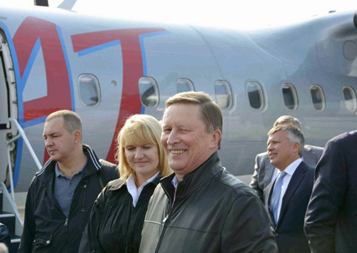 ��������˹��ͳ�칫������л���ǡ�����ŵ��(��)�ִ���׽���»���(��ҳ��ͼ) 