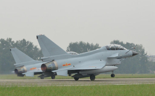 �ɷ�ʵ�ֶ�������ɻ����� 