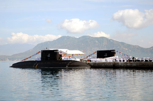 Խ�����һ��弶Ǳͧ��������������ʽ4��3���ڽ������۾��С�(����ͼ)