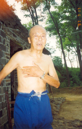 南京大屠杀幸存者许圣富 南京大屠杀幸存者许圣富