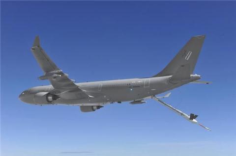 ����ͼ���տ�A330MRTT����;���������������KC-45�ı�Ųμ������վ����ͻ�����