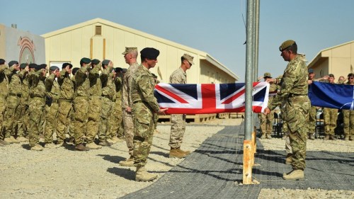 英美最后一支部队撤离阿富汗 英美最后一支部队撤离阿富汗