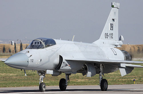 有迹象显示阿根廷和尼日利亚等国可能有意采购jf-17(枭龙)战斗机