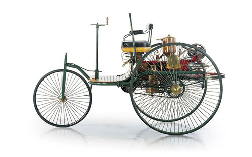 奔驰一号是卡尔·本茨(karl benz)制造的世界上第一辆装备内燃机的