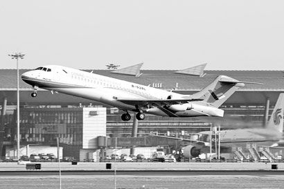 ARJ21飞机首次飞抵首都国际机场。 ARJ21飞机首次飞抵首都国际机场。