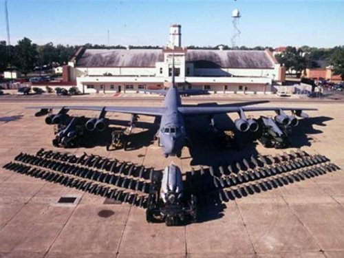 资料图:美军B-52轰炸机。 资料图:美军B-52轰炸机。
