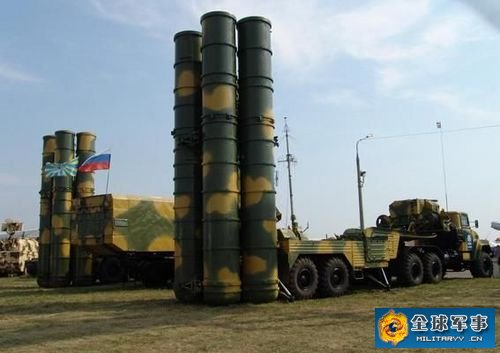 资料图:S300防空导弹系统 资料图:S300防空导弹系统